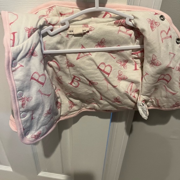 Burt’s Bees 0-3 month hooded sweatshirt - Picture 3 of 3